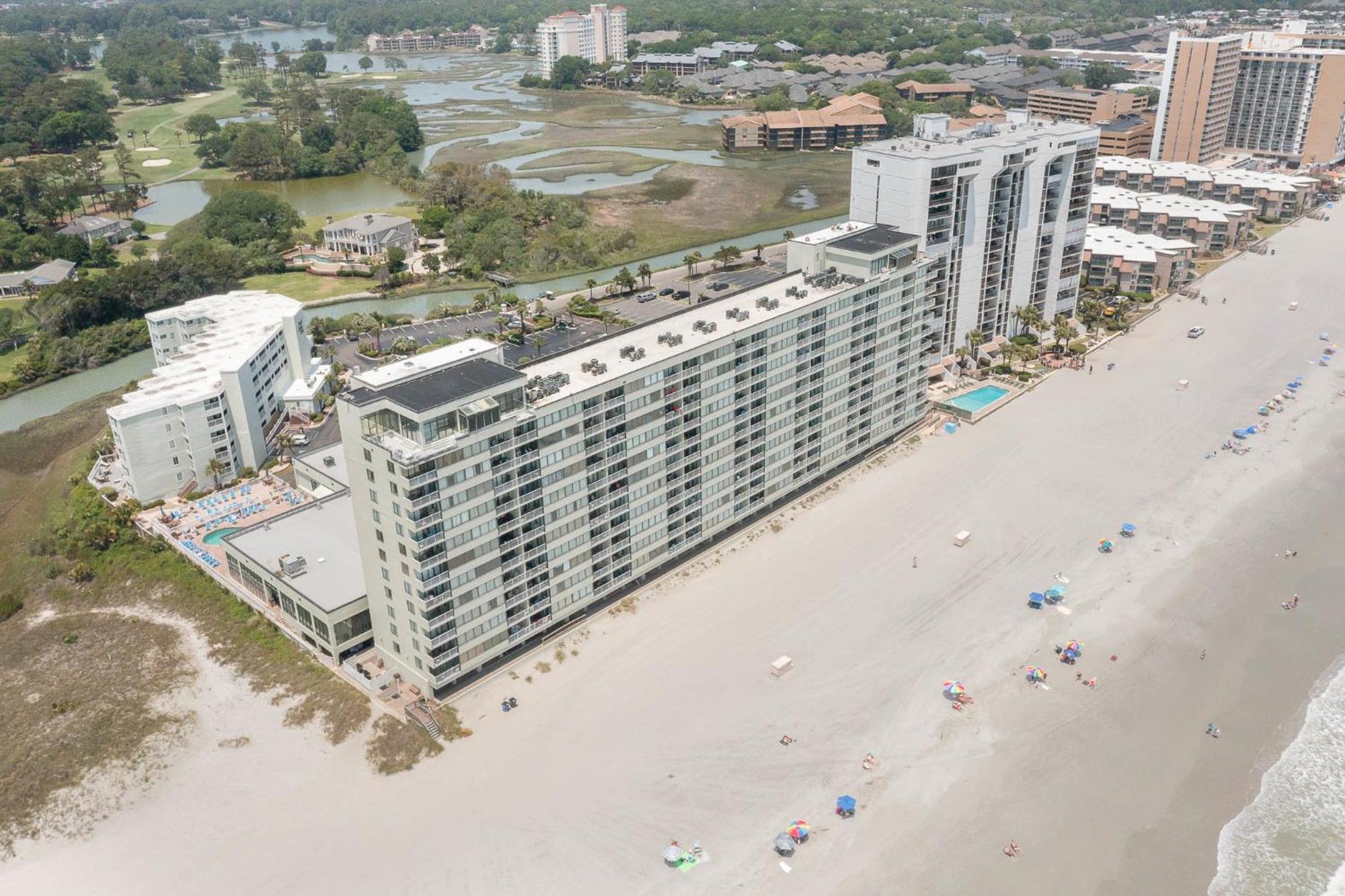 Sands Beach Club Briarcliffe Acres Exteriör bild